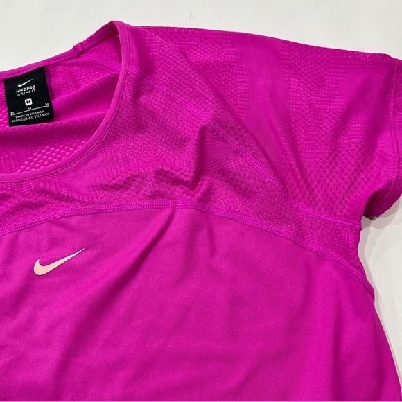 Women’s Nike Pro Crop Top Pink Short Sleeve Medium - Picture 5 of 9